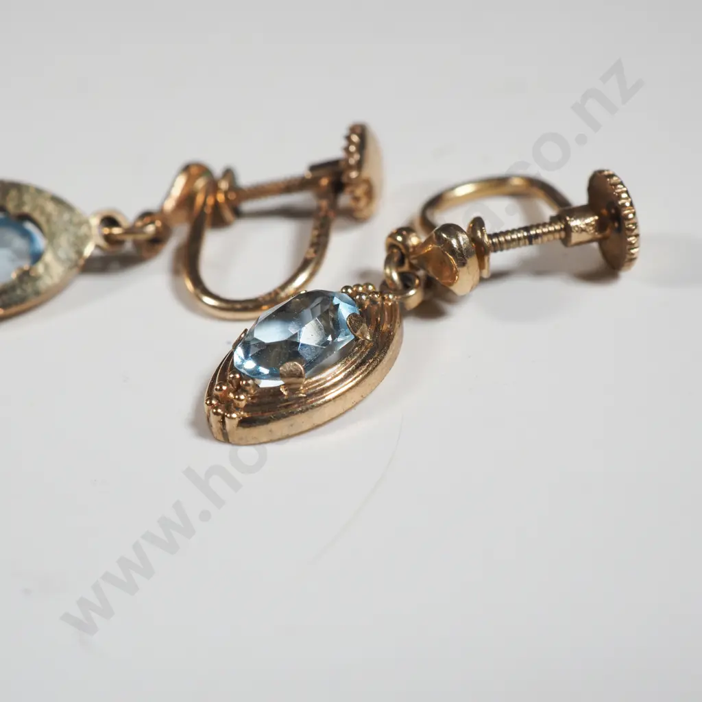 9ct Gold Screw Back Earrings Image 1++