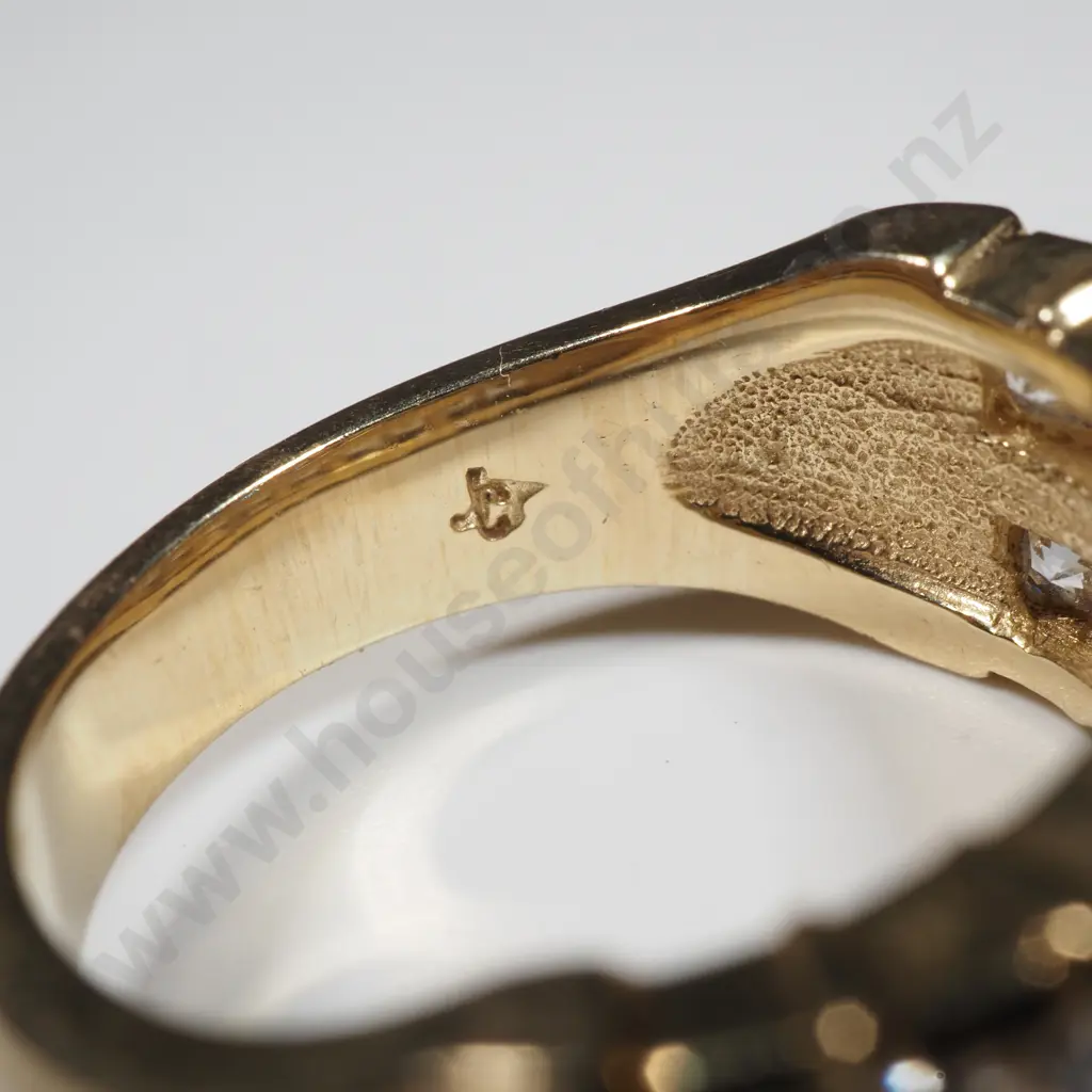 9ct Yellow Gold White Stone Ring Image 1++