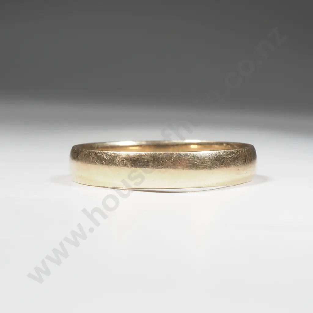 10ct Gold Wedding Band Image 1++