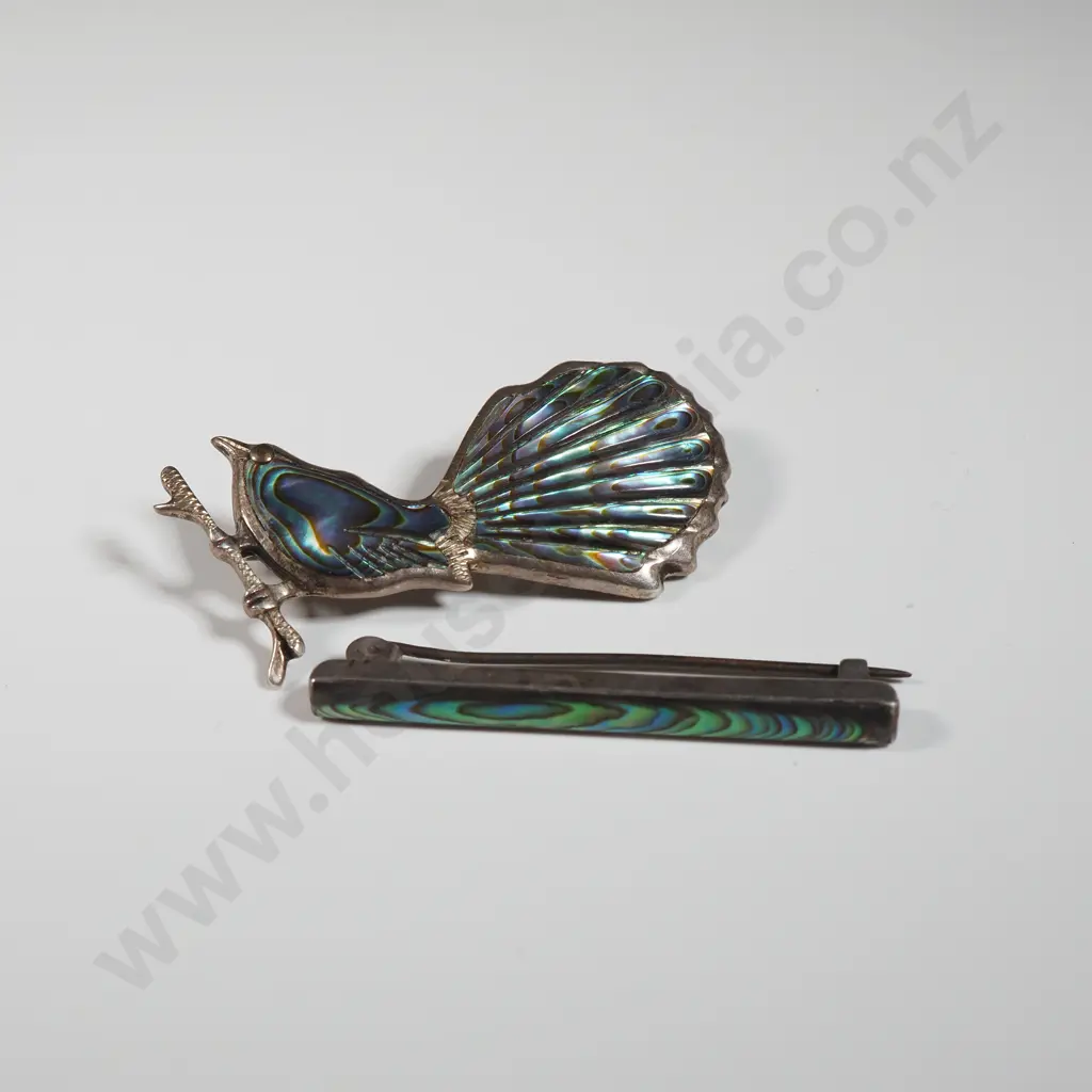 Sterling Silver & Paua Shell Fantail Brooch  Image 1++
