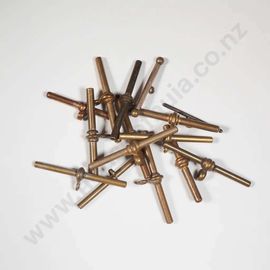 15 Antique Base Metal T Bars Image 1++