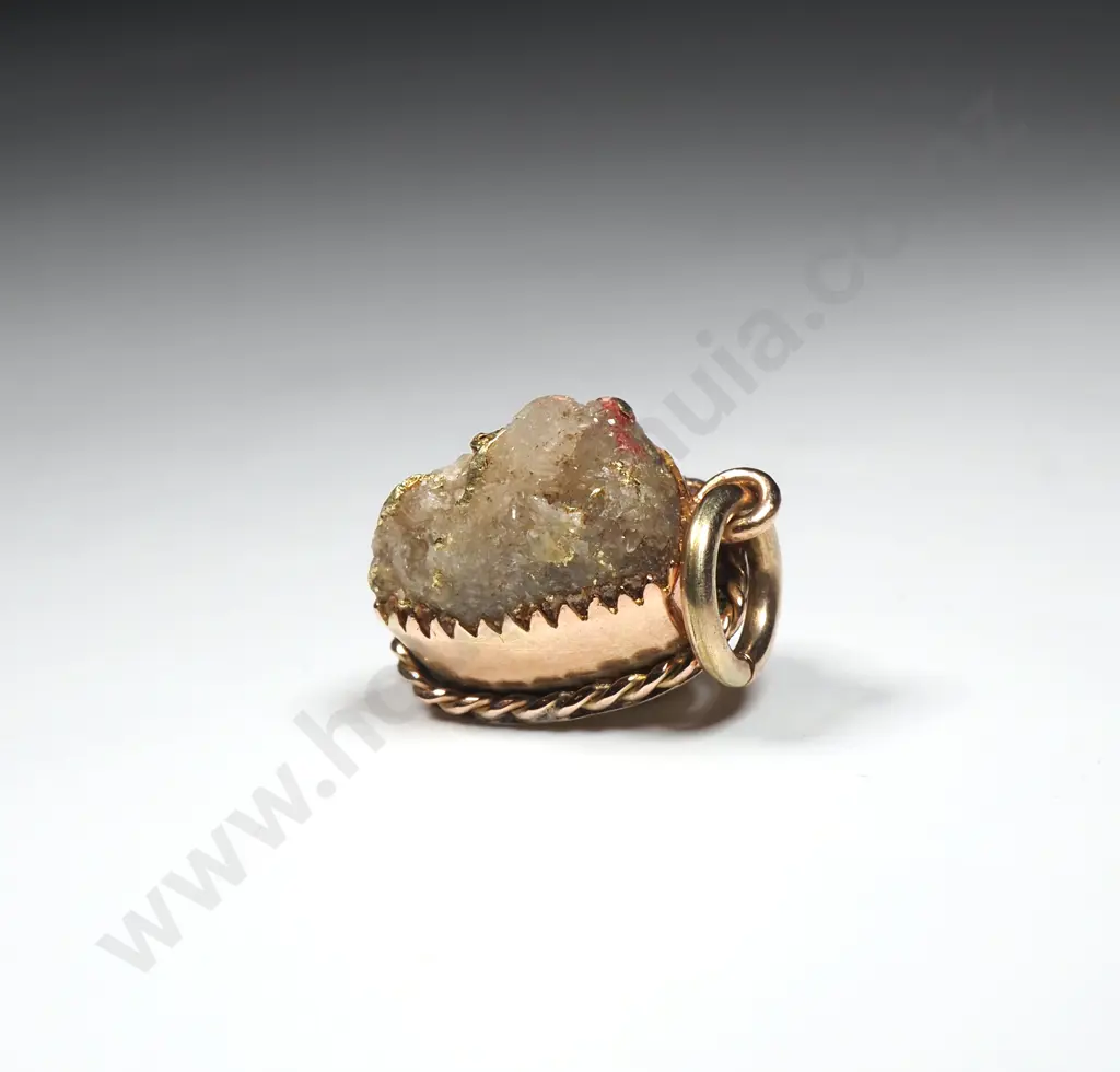 Colonial New Zealand Gold Bearing Quartz Specimen in 9ct Gold Mount Pendant Image 1++