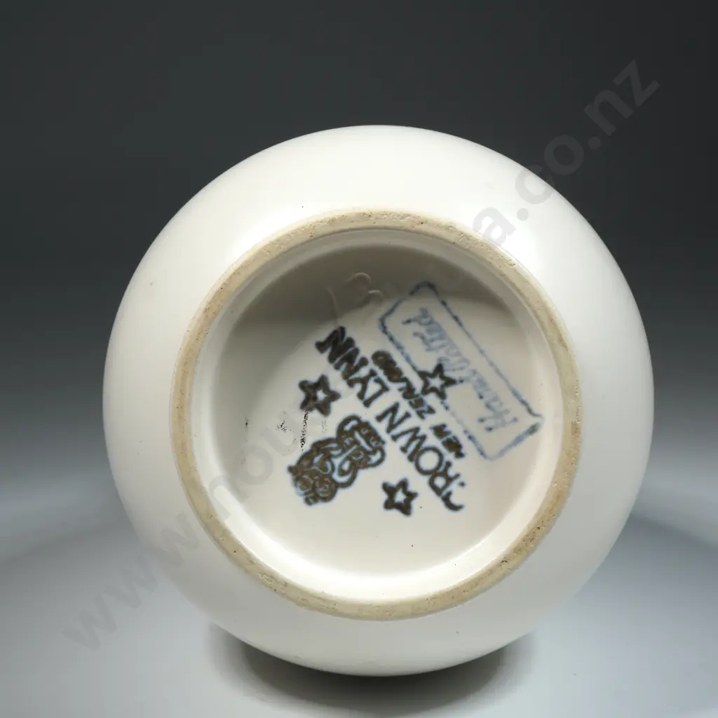 Hand-Potted Vase by Ernest Shufflebotham for Crown Lynn. White Glaze & Concentric Rings to Rim Image 1++