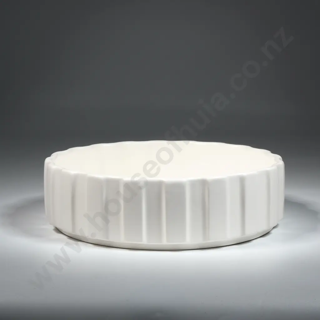 Cream Crown Lynn Flair Art Pottery Cog Trough Dish No 366 Image 1++