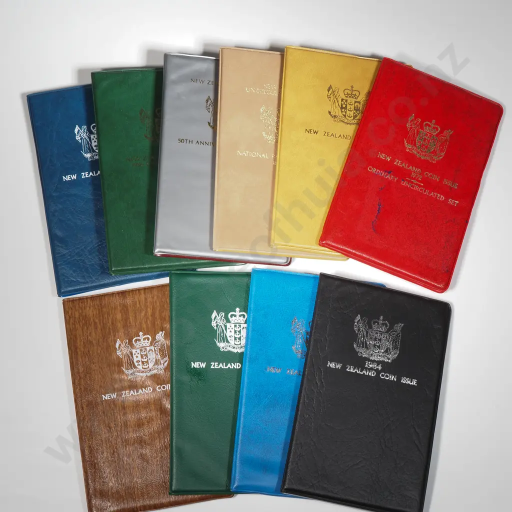 Assorted Lot of 10 New Zealand UNC Sets  Image 1++