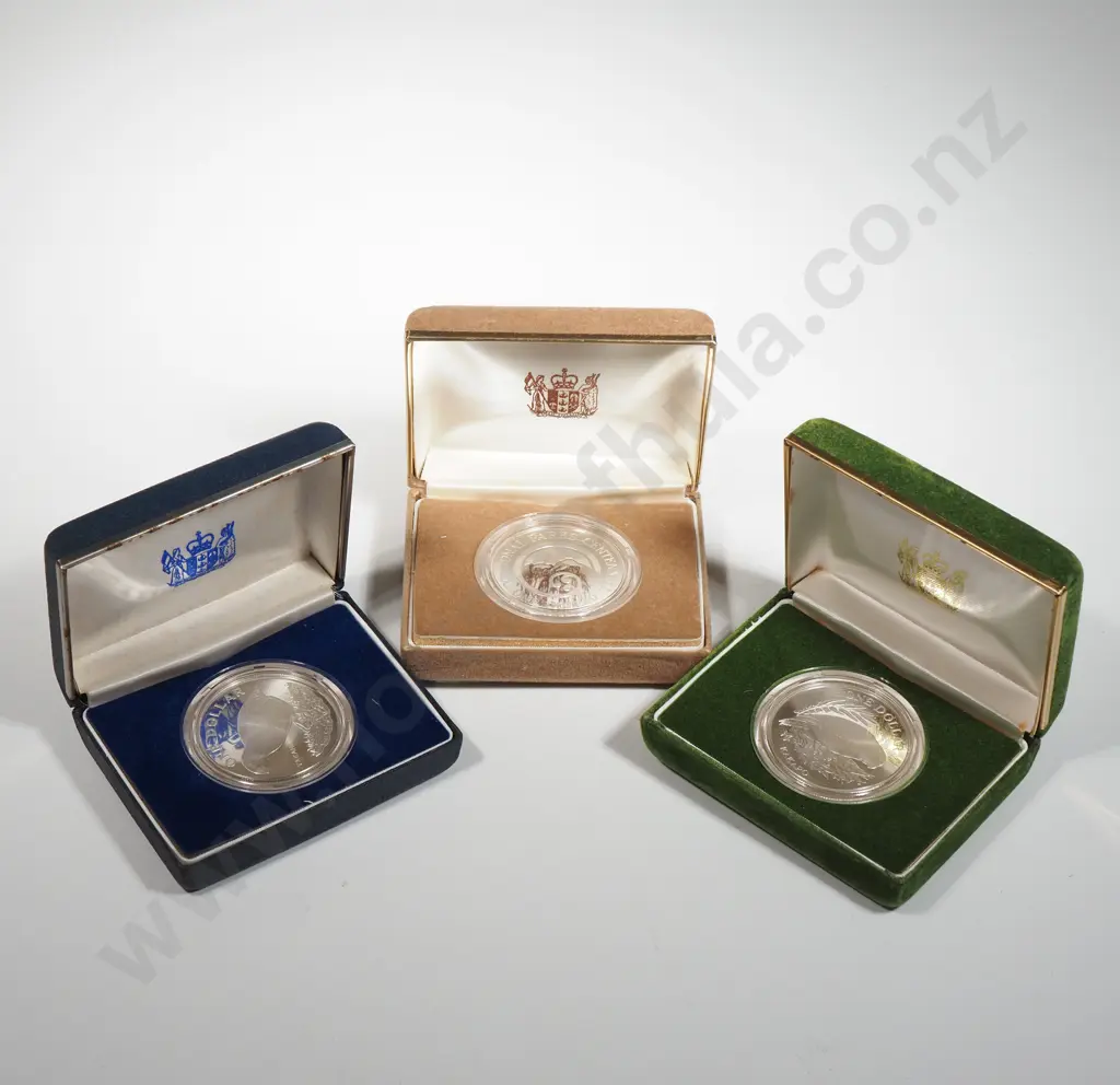 Three Cased New Zealand Sterling Silver Proof Dollars  Image 1++