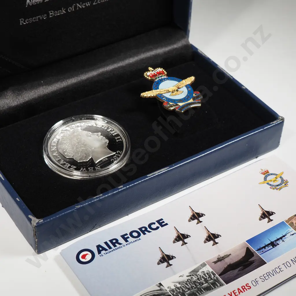 2012 75 Years of the RNZAF Silver Proof One Ounce Coin  Image 1++