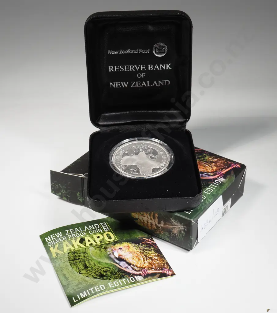 2009 Kakapo One Ounce Silver Proof Coin  Image 1++