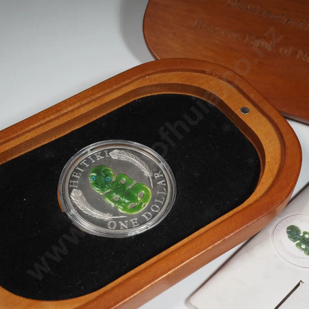 2010 New Zealand Heitiki One Dollar Silver Ounce Proof Coin  Image 1++