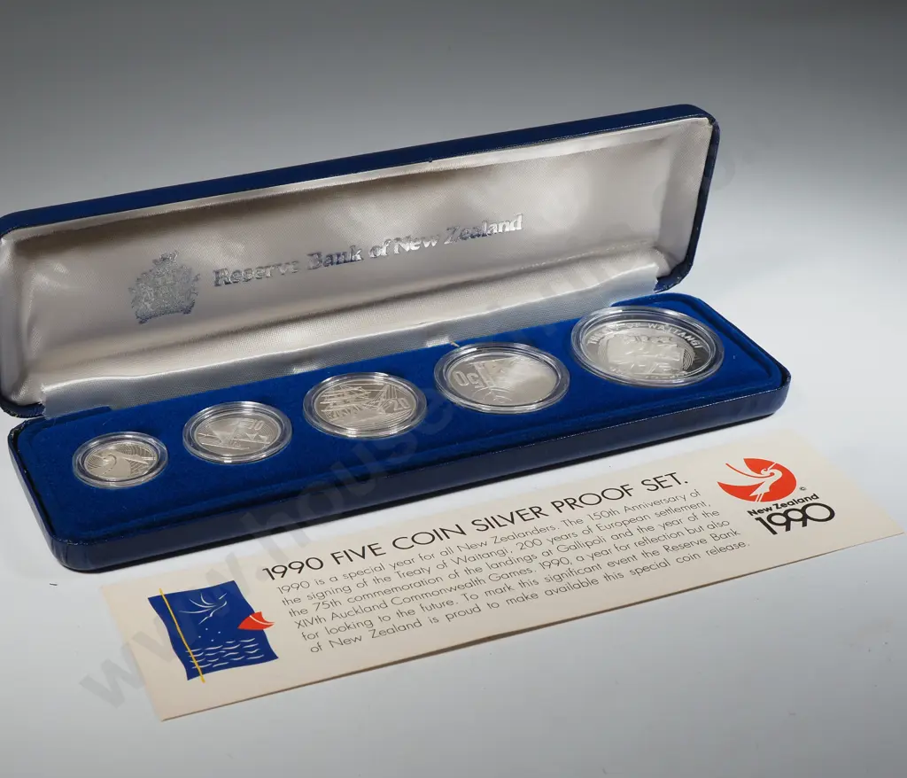 1990 New Zealand Five Coin Silver Proof Set  Image 1++