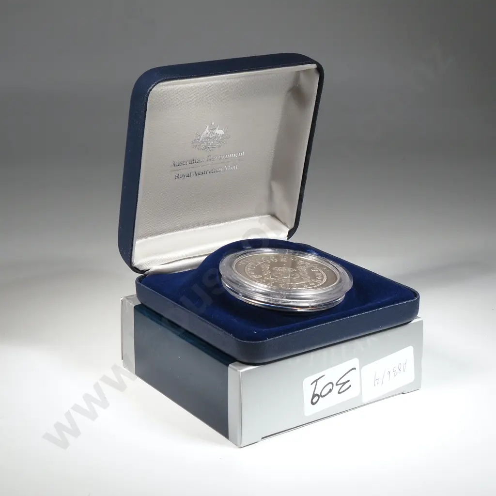 2006 Commemorative 1758 Pillar Dollar Coin - 60.5 Grams of .999 Silver  Image 1++