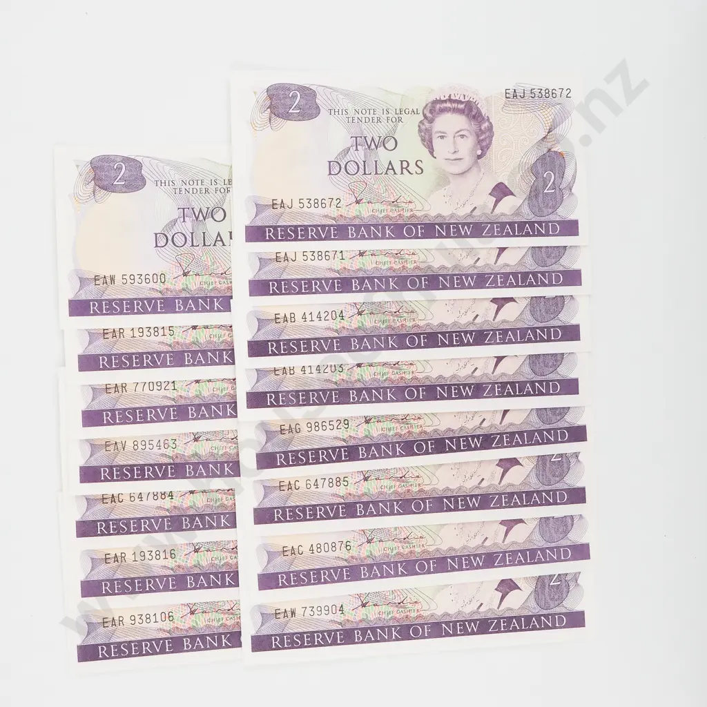 15 AUNC Hardie Two Dollar Banknotes - EA* Prefixes (Two Consecutive Pairs incl)  Image 1++