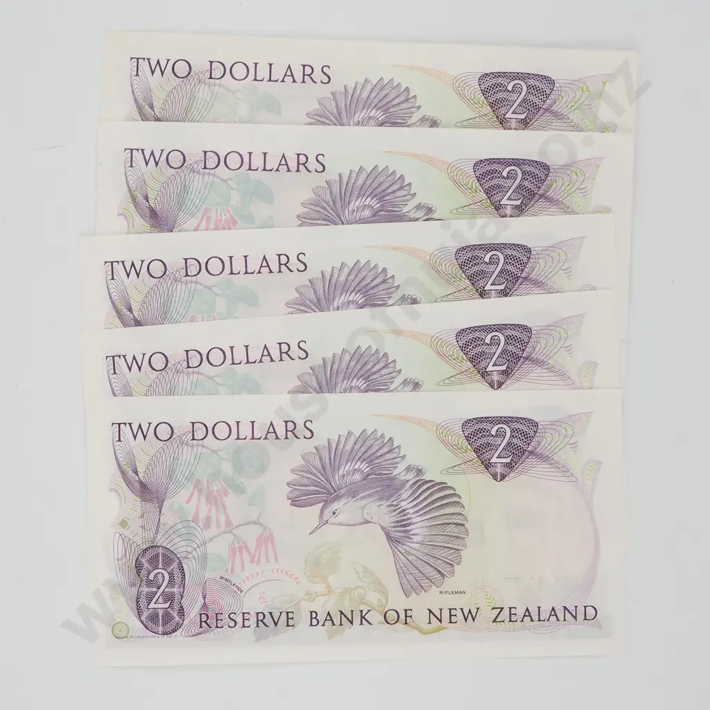Five New Zealand Two Dollar Hardie Star Banknotes  Image 1++