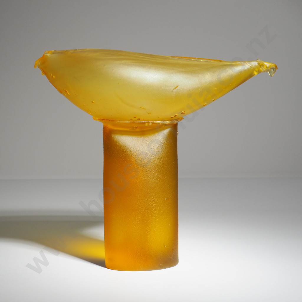 Ann Robinson: Amphora (2004) Image 1++
