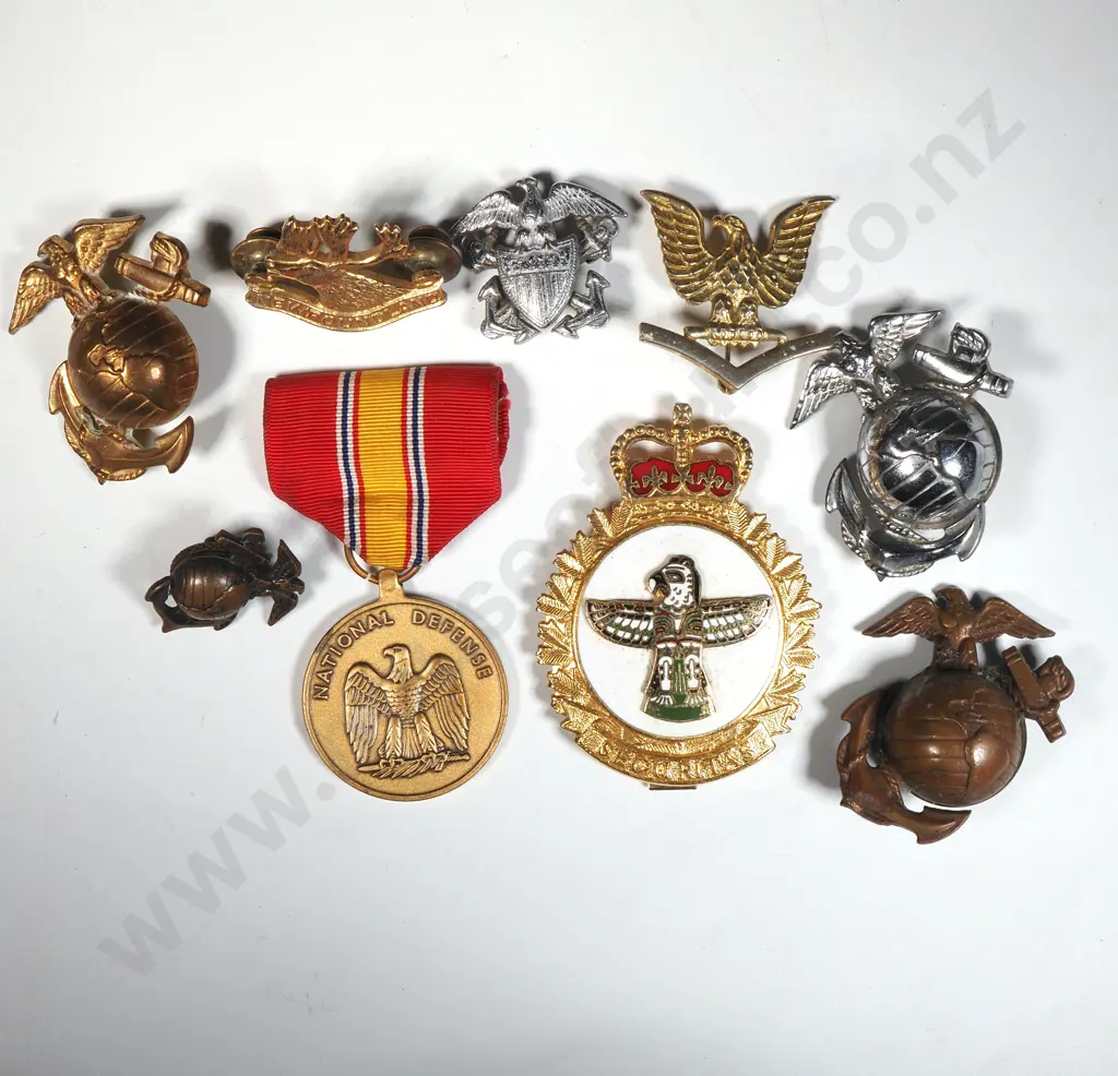 Assorted Lot of American & Canadian Badges Image 1++