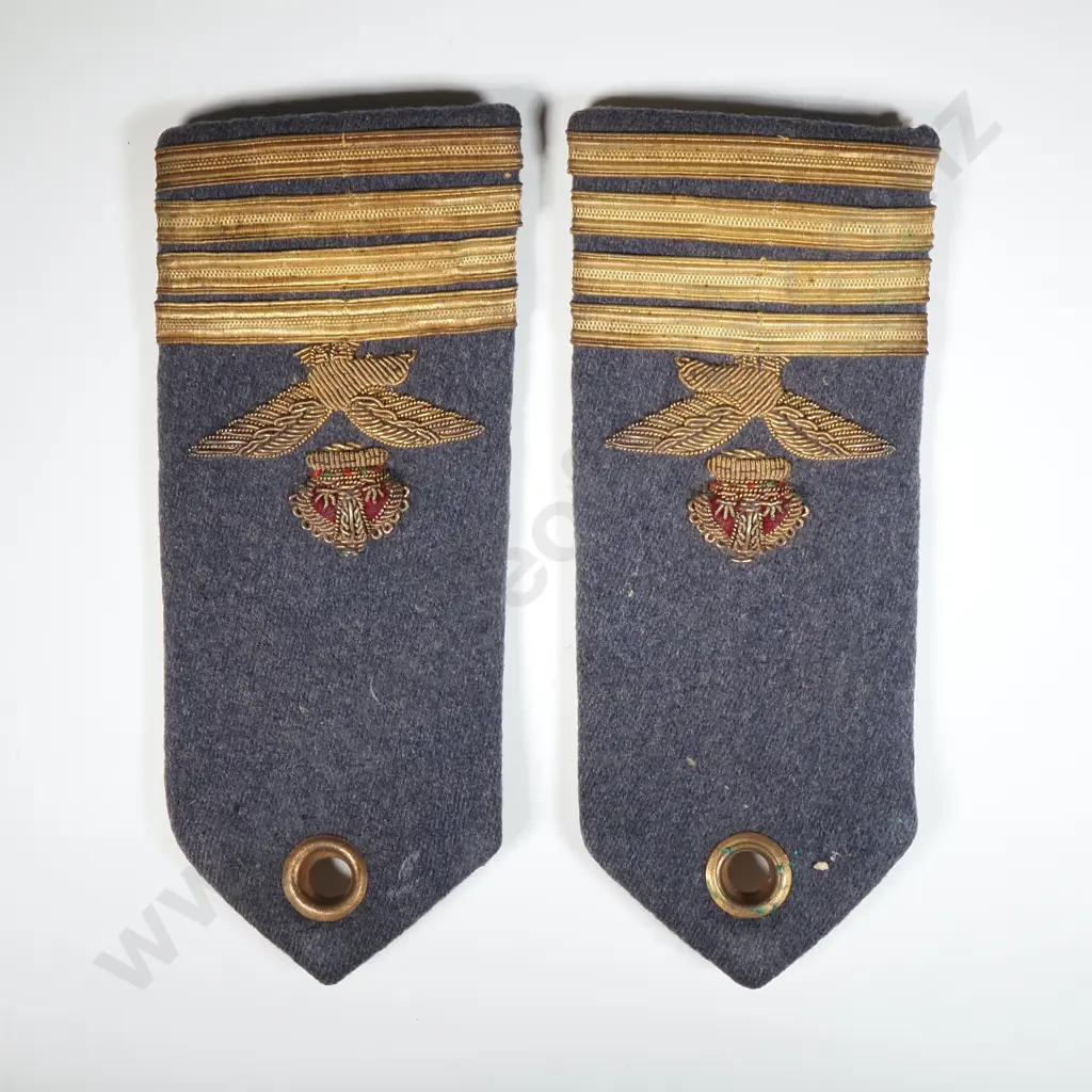 Pair of WW2 RAF/RNZAF Officers Greatcoat Epaulettes  Image 1++