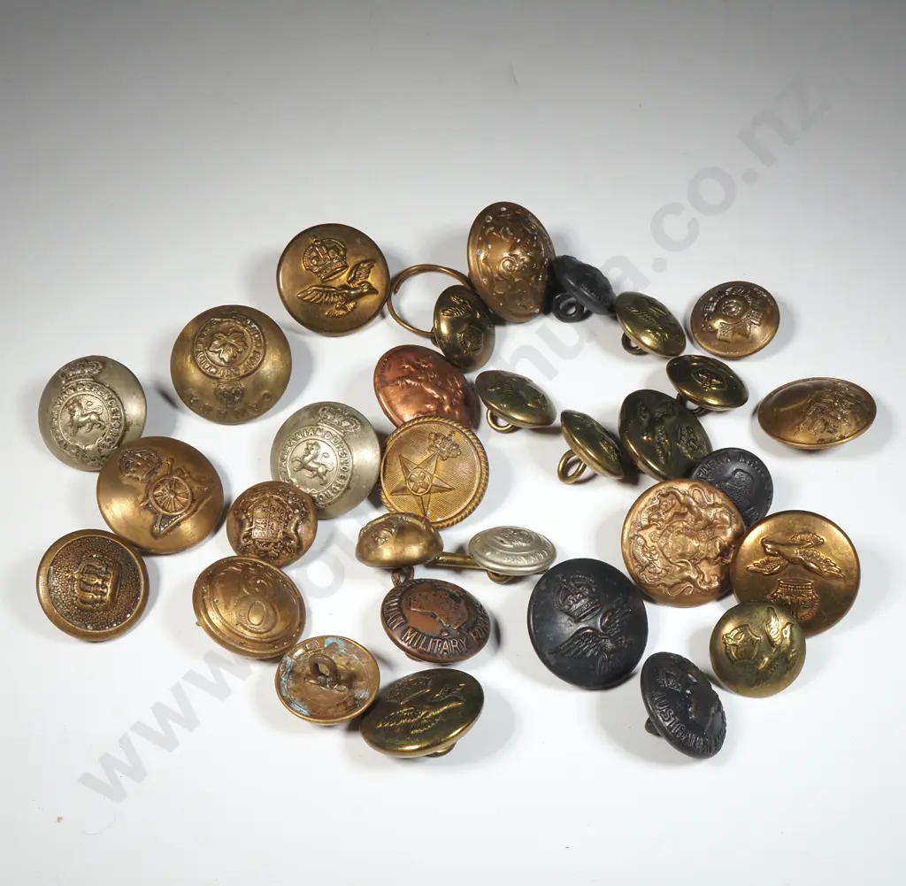 Approximately 25 Military Buttons  Image 1++