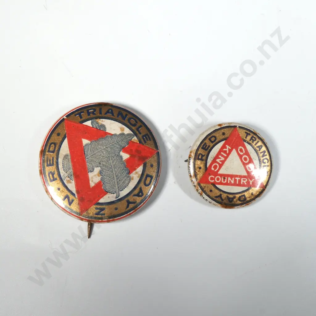 Two WW1 YMCA Patriotic Buttons  Image 1++