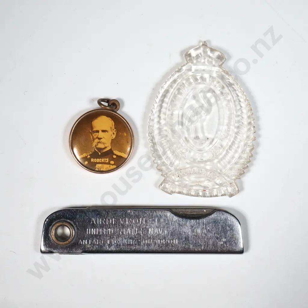 Three Items : A Second Boer War Gold Plated Pendant Containing Photos Of  Military Commanders Of  Symons & Lord Roberts Image 1++