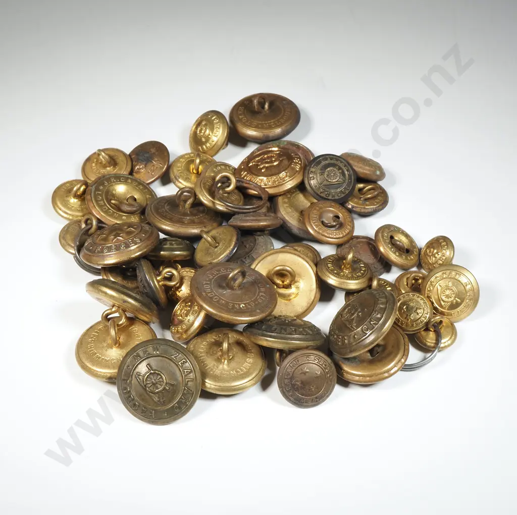 Bag of Assorted Military Buttons. Image 1++