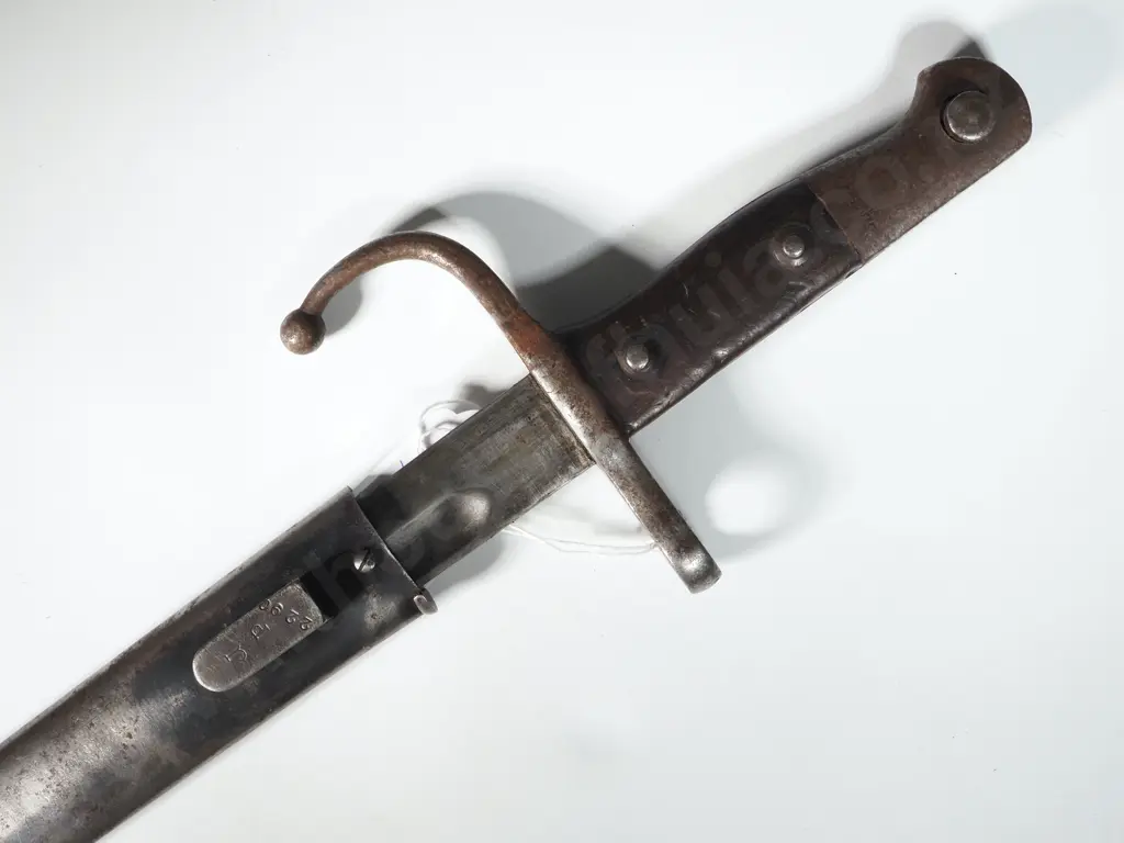 European Style Bayonet & Scabbard. Image 1++