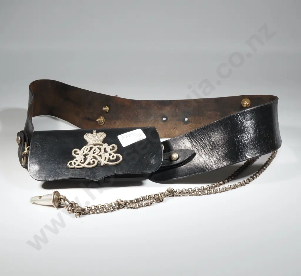 Pouch & Cross belt badge Leistershire Regt, incl Rifle Badge & Whistle Image 1++