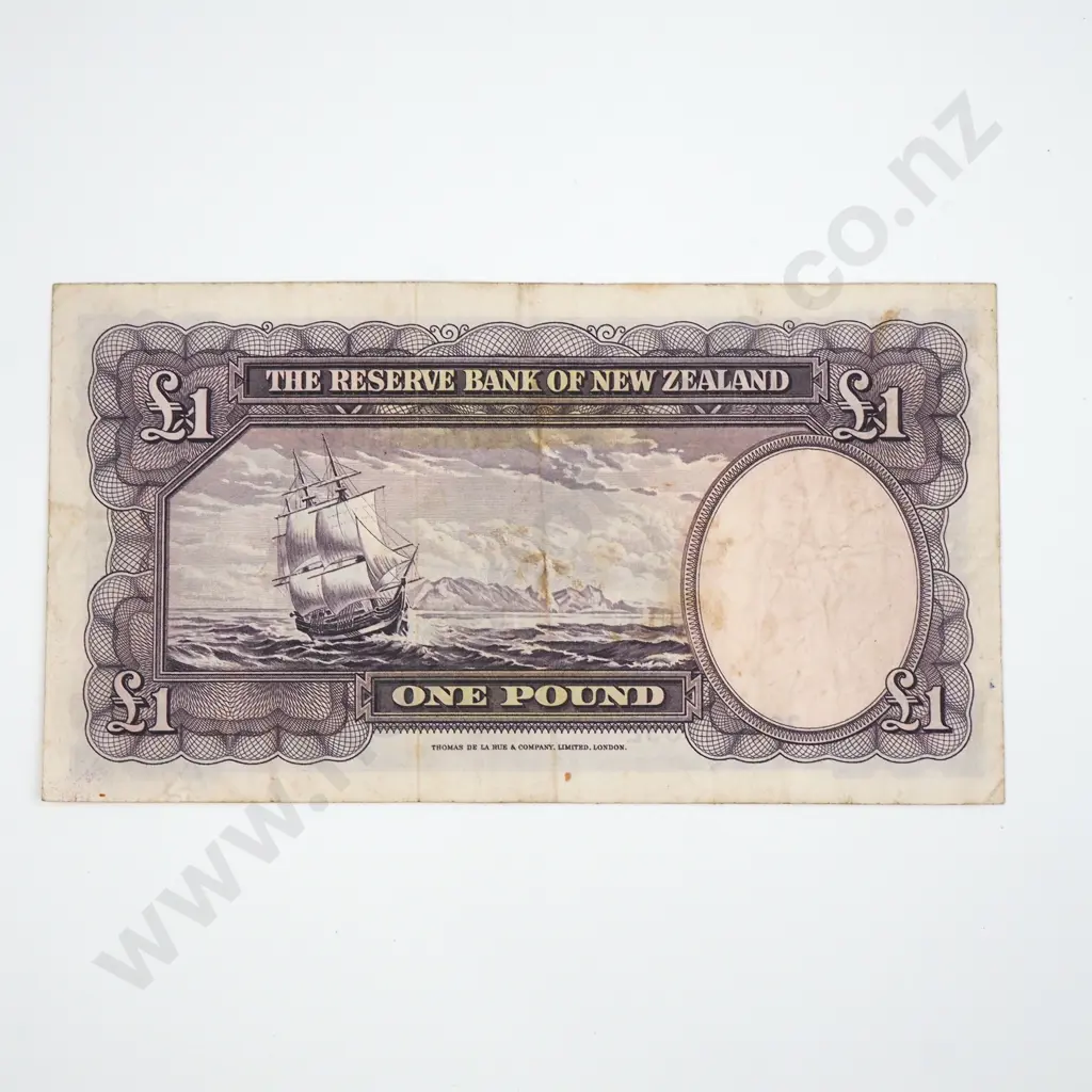 One Pound Fleming Banknote  Image 1++
