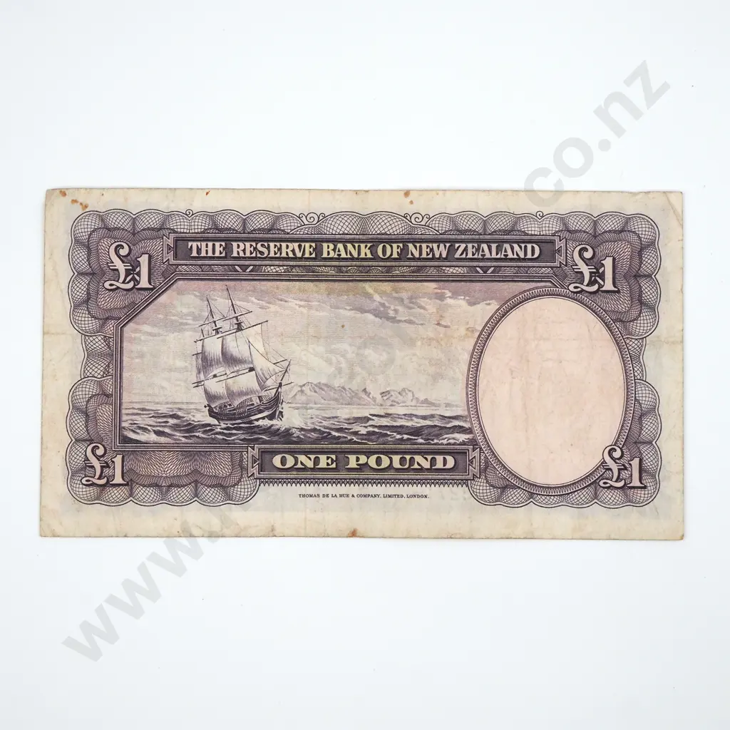 One Pound Fleming Banknote  Image 1++