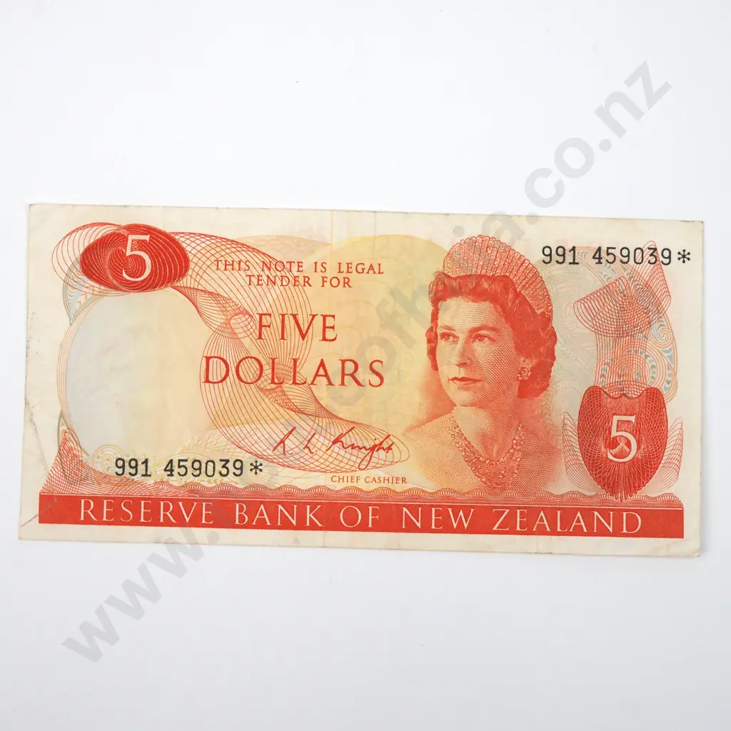Five Dollar Knight Star Banknote - Prefix 991 - VF CV $55 Image 1++