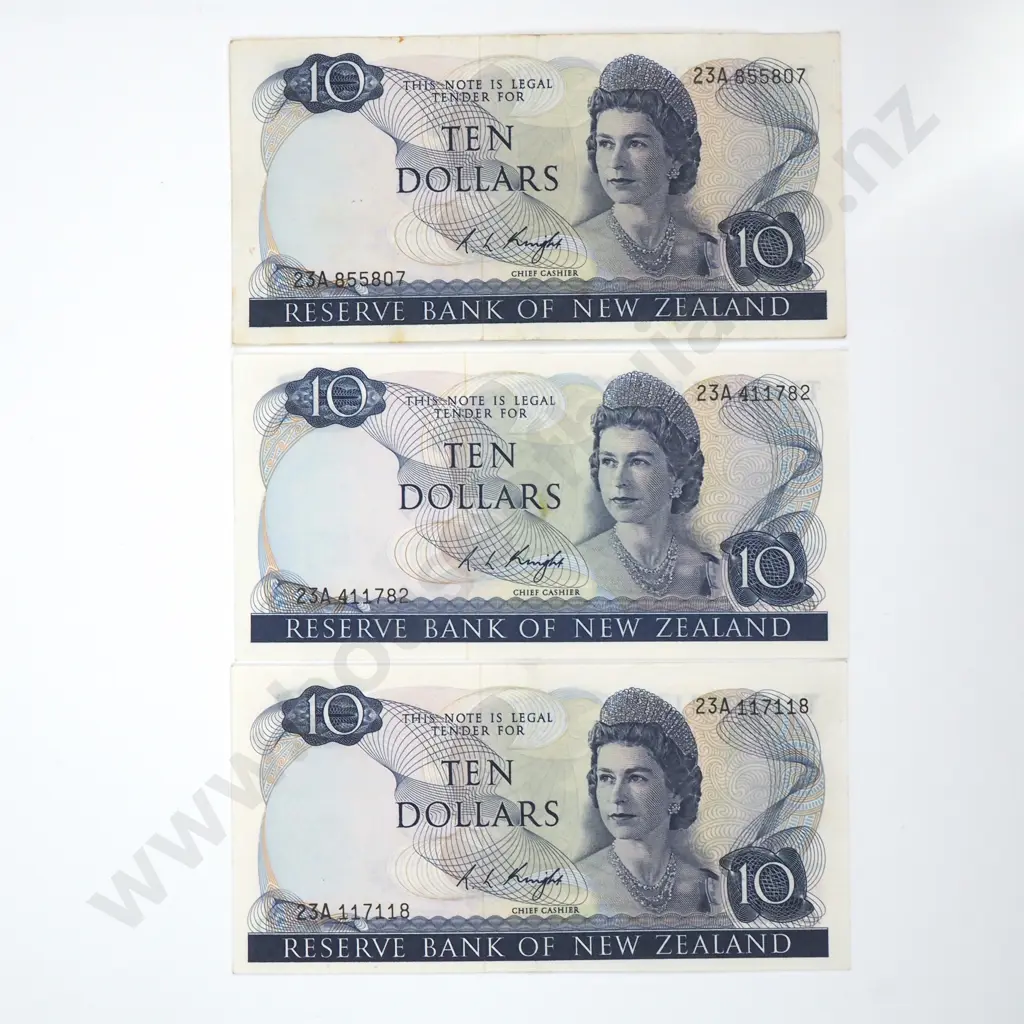 Three Ten Dollar Knight Signature Banknotes - Various Prefixes - EF Total CV $300 Image 1++