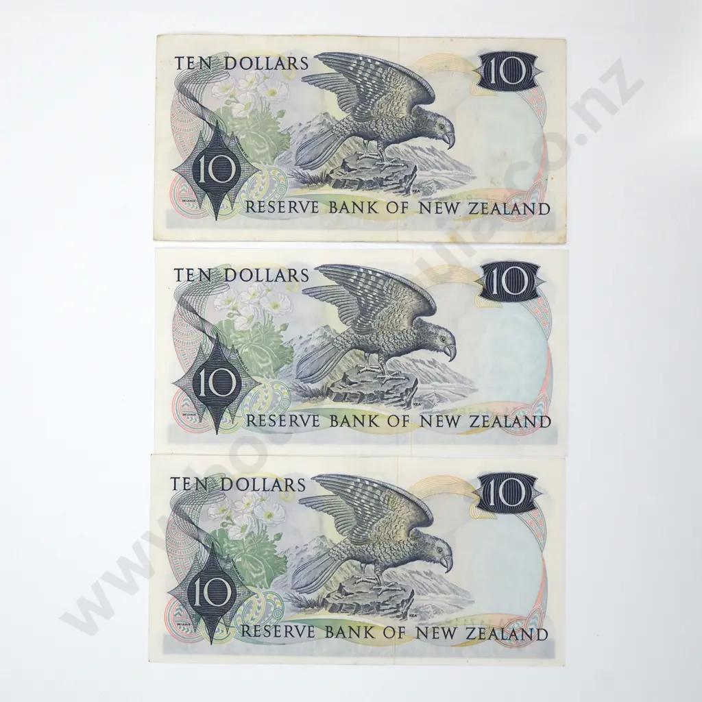 Three Ten Dollar Knight Signature Banknotes - Various Prefixes - EF Total CV $300 Image 1++
