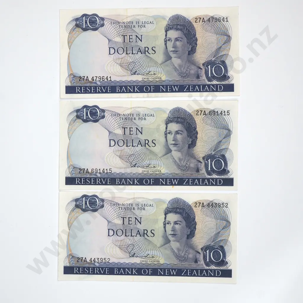Three Ten Dollar Hardie Type I Banknotes - AUNC Total CV $375 Image 1++