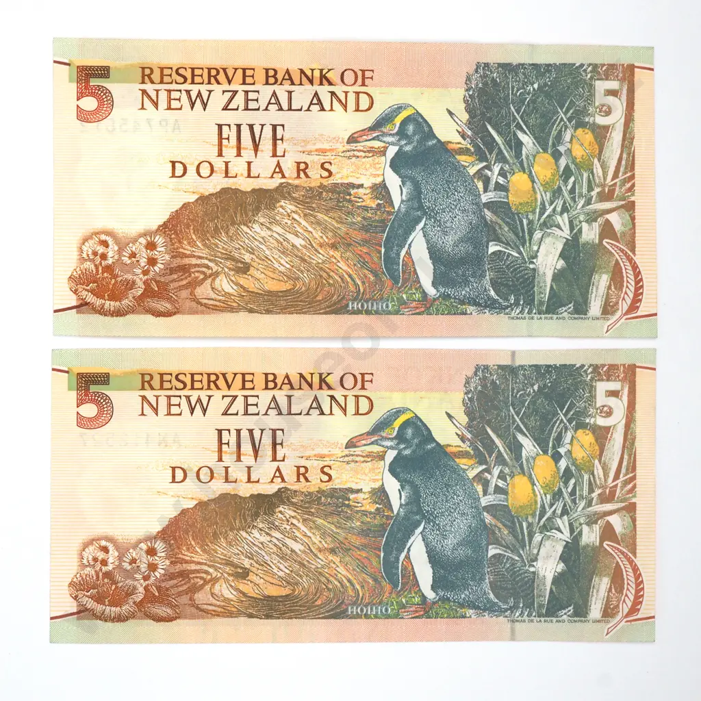 Two New Zealand Five Dollar Brash Banknotes - Better Grades  Image 1++