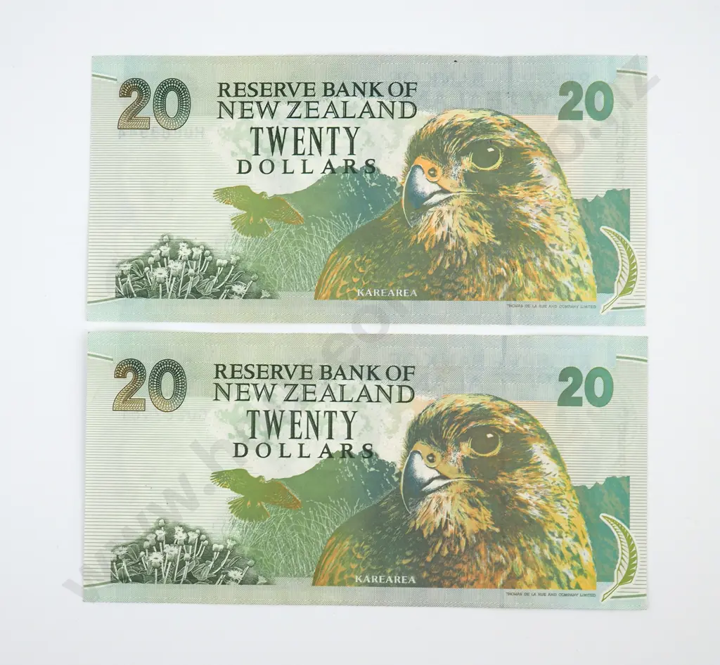 Two Twenty Dollar Brash Banknote AUNC  Image 1++