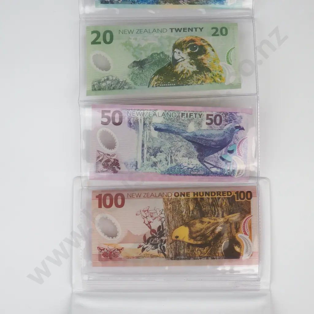 Series 6 Polymer Note Set Image 1++