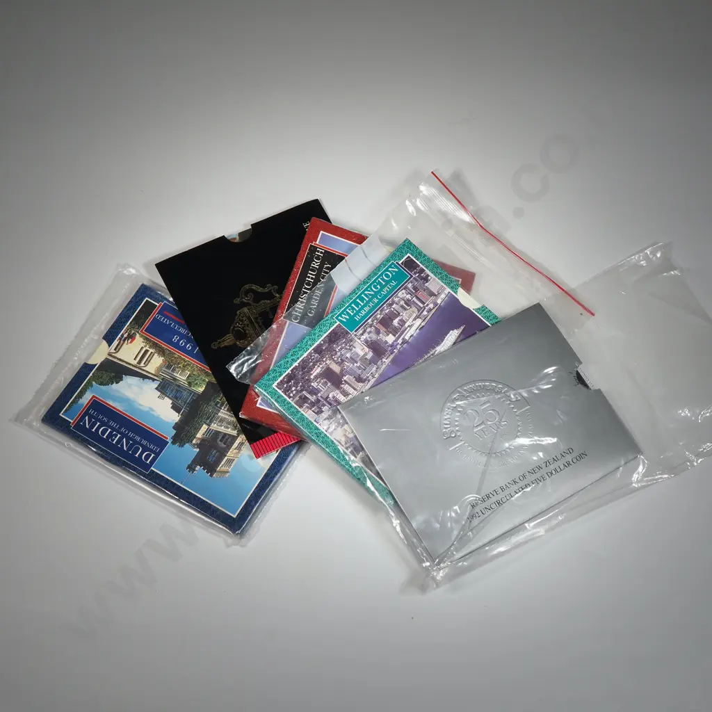 Five New Zealand UNC Coin Sets  Image 1++