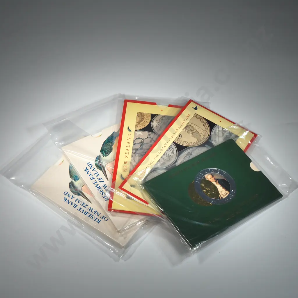 Five New Zealand UNC Coin Sets  Image 1++