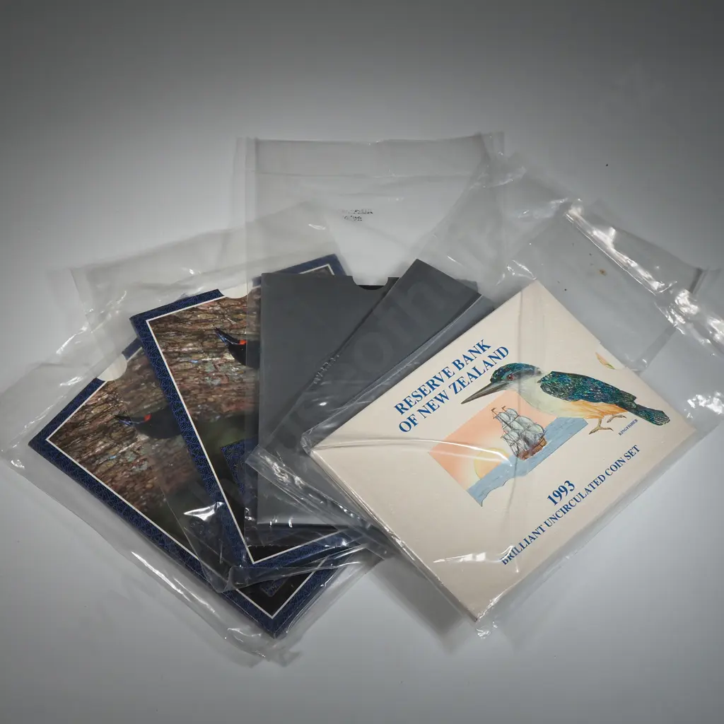 Five New Zealand UNC Coin Sets  Image 1++