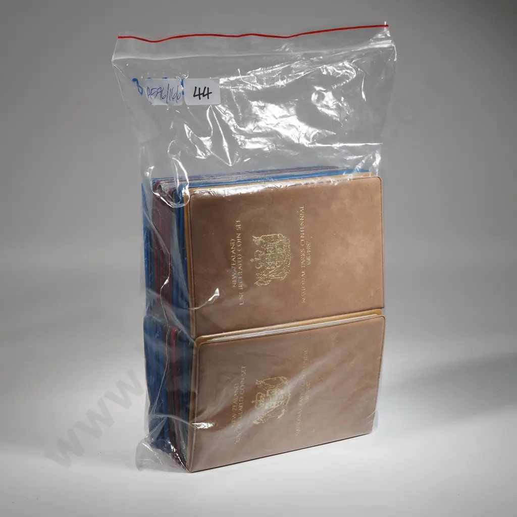 20 New Zealand UNC Coin Sets  Image 1++