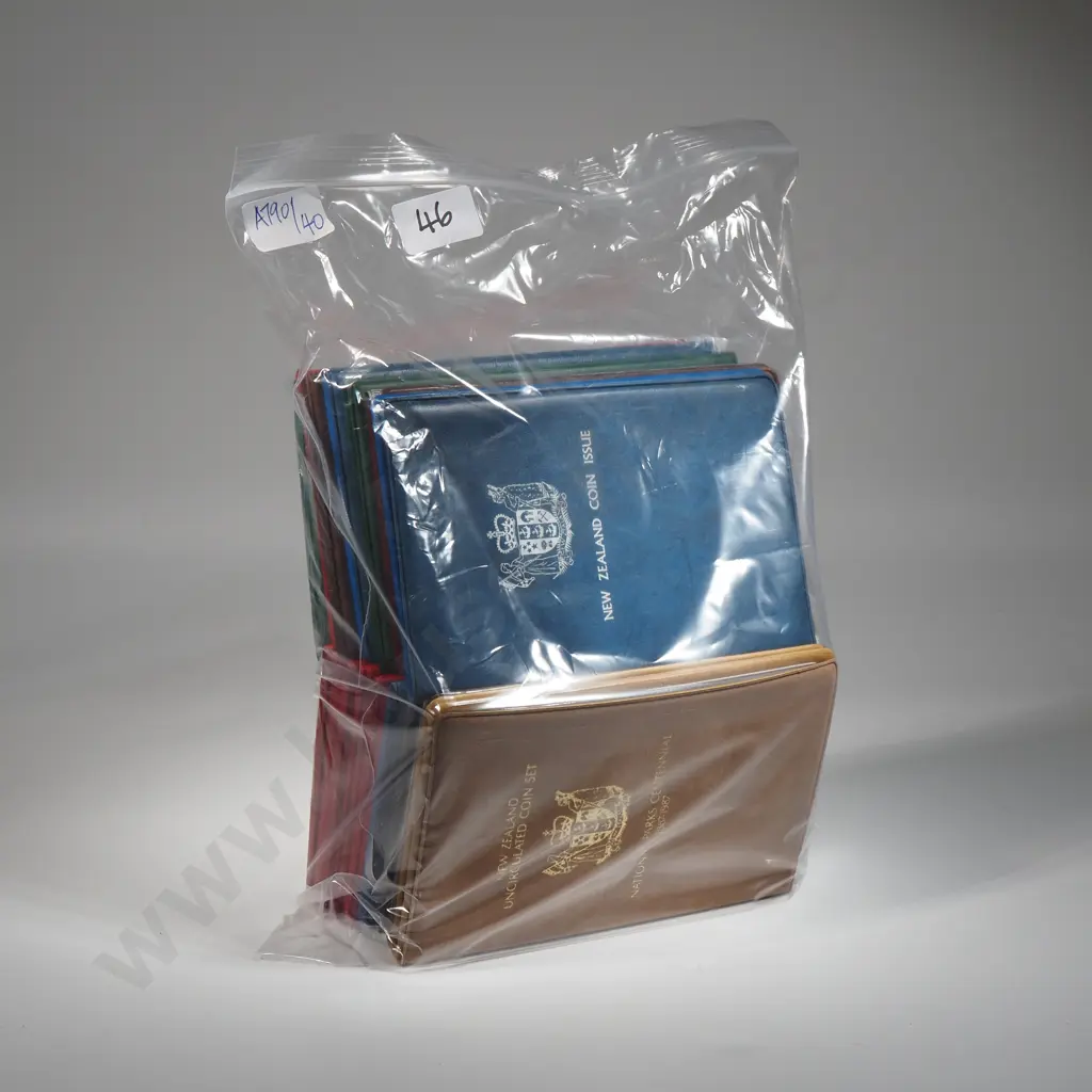 19 New Zealand UNC Coin Sets  Image 1++