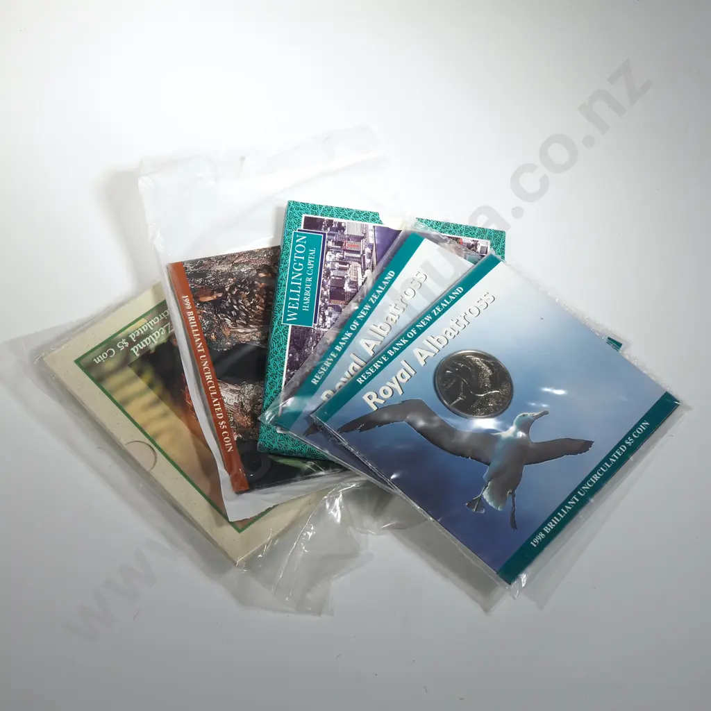 Five New Zealand UNC Five Dollar Coins  Image 1++