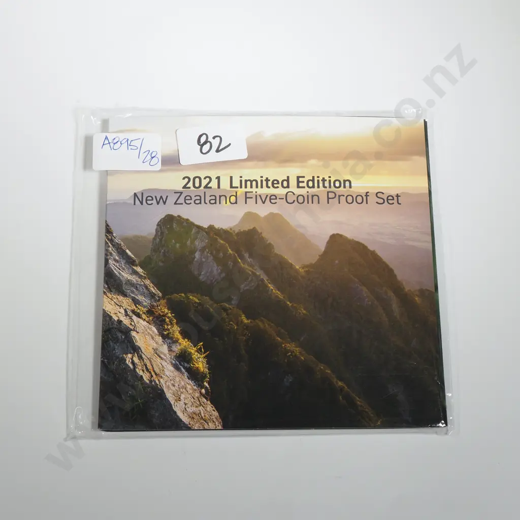 2021 New Zealand Limited Edition Five Coin Proof Set  Image 1++
