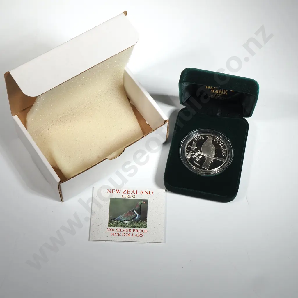 2001 Kereru Proof Silver Five Dollar Coin  Image 1++
