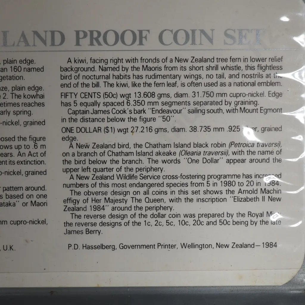 1984 New Zealand Proof Coin Set w Silver One Dollar Coin  Image 1++