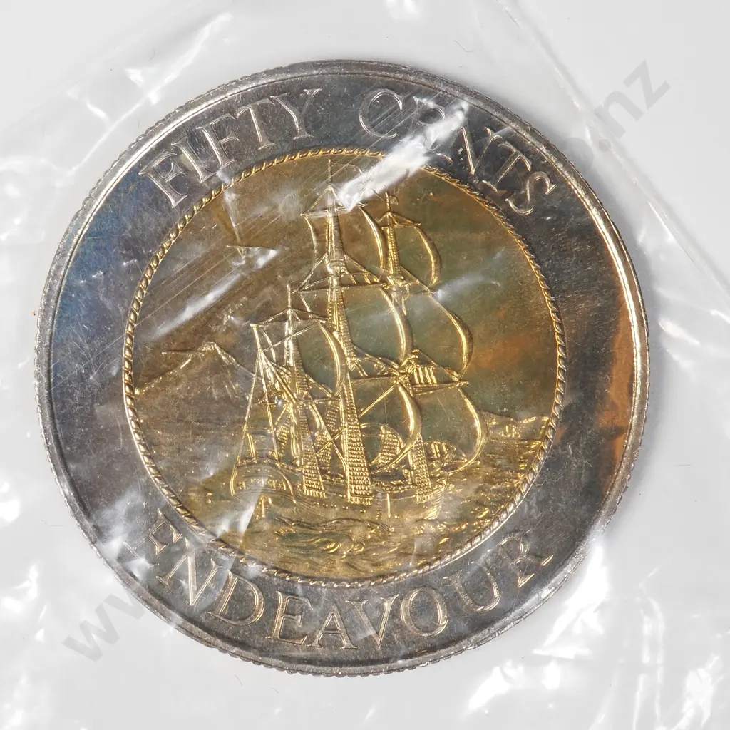 22 1994 UNC New Zealand Bi Metal Fifty Cent Coins  Image 1++