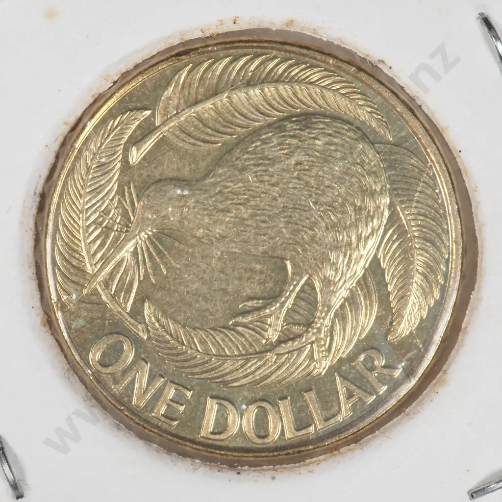 Three Carded New Zealand UNC Coins  Image 1++