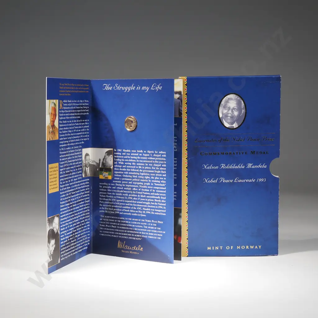 1993 South Africa One Tenth Ounce Gold Medallion - Nelson Mandel & F De Klerk Nobel Peach Laureates	 Image 1++