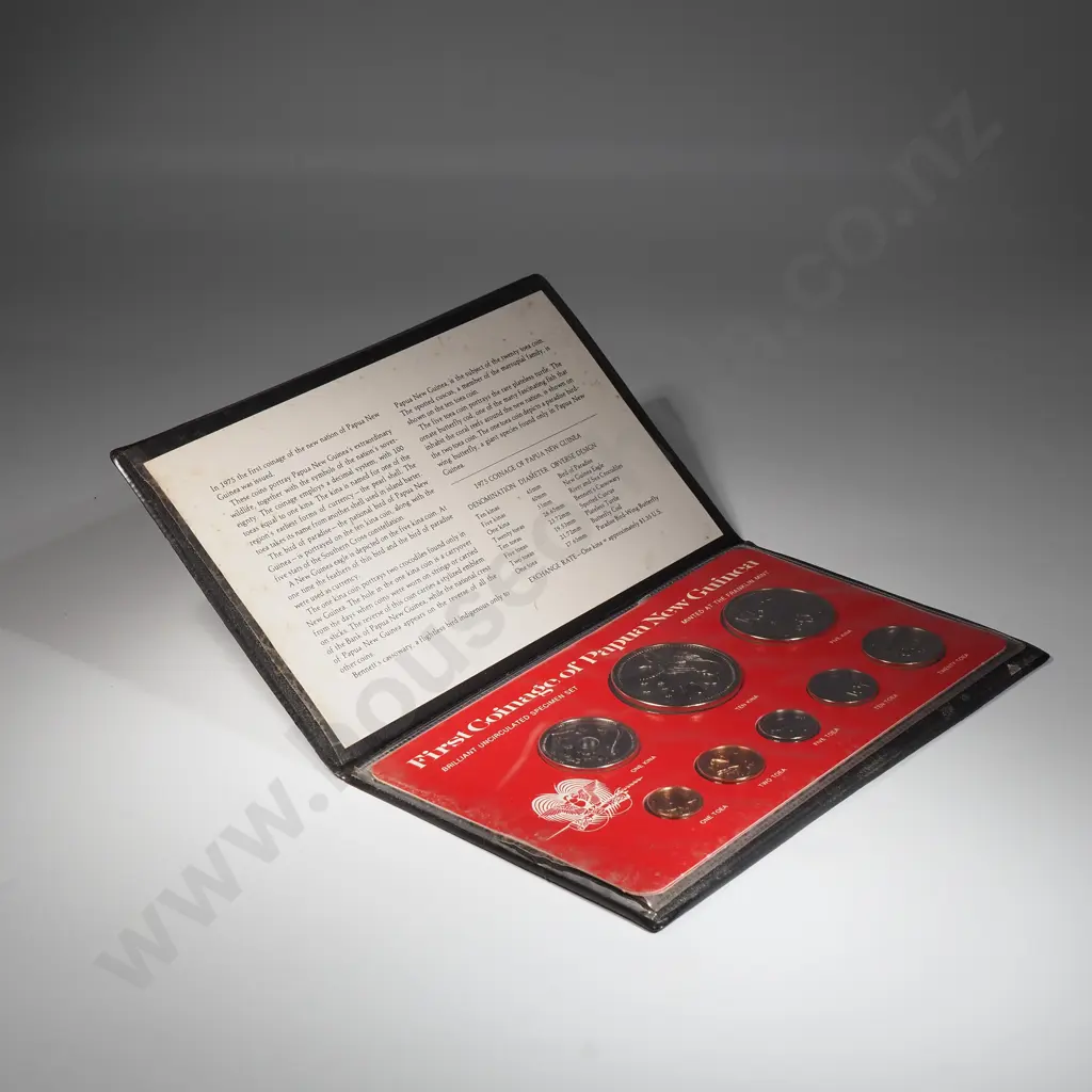 1975 First Coinage of Papua New Guinea Coin Set  Image 1++