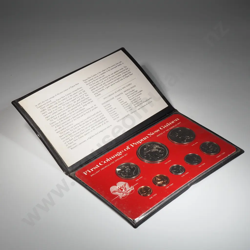 1975 First Coinage of Papua New Guinea Coin Set  Image 1++