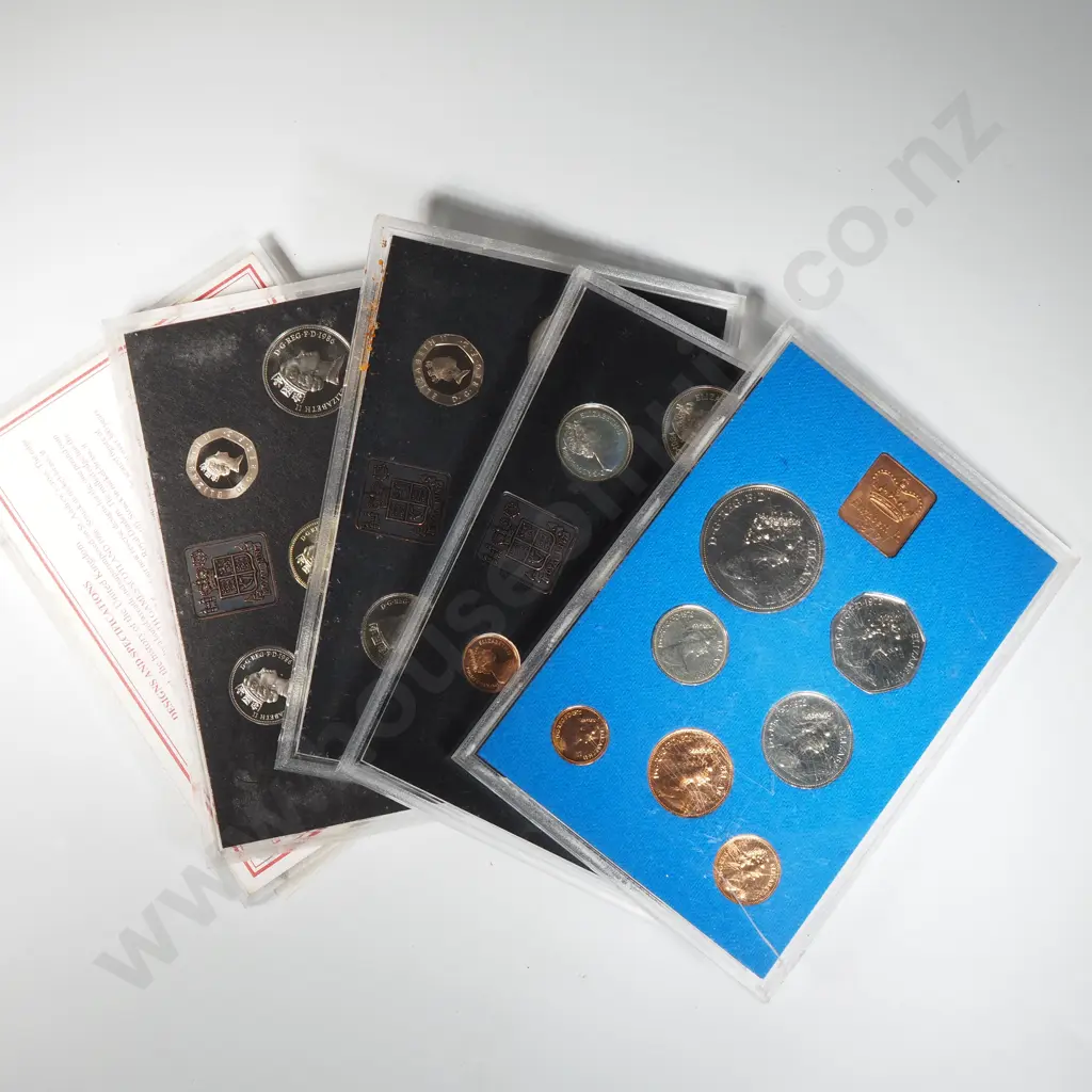 5 x UK proof coin sets missing outer covers, 1972, 1984, 1985, 1986, 1993 Image 1++